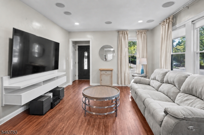 25 Randolph Street Lincoln Park NJ 07035