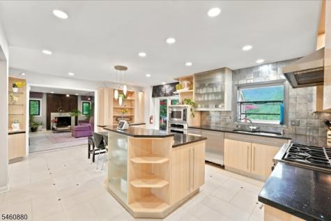 2 Sweet Briar Court Montgomery NJ 08502