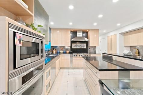 2 Sweet Briar Court Montgomery NJ 08502