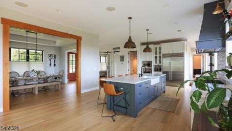 610 Johnston Drive Watchung NJ 07069