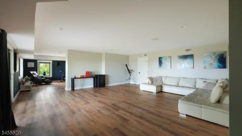 610 Johnston Drive Watchung NJ 07069