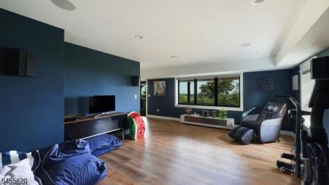 610 Johnston Drive Watchung NJ 07069