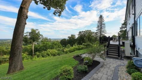 610 Johnston Drive Watchung NJ 07069