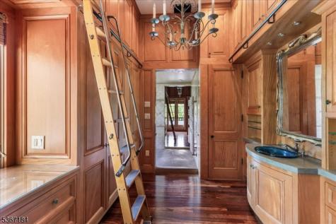 936 Dove Island Road Stillwater NJ 07860