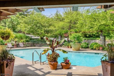 936 Dove Island Road Stillwater NJ 07860