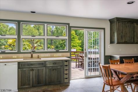 936 Dove Island Road Stillwater NJ 07860