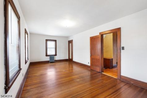 357 Greylock Parkway Belleville NJ 07109