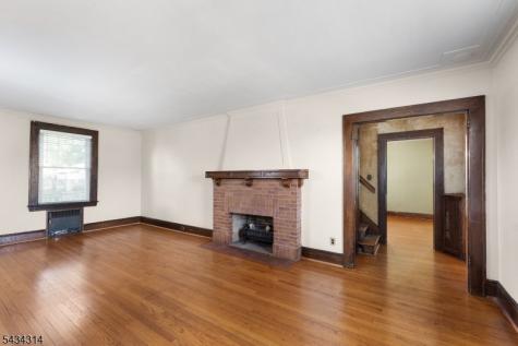 357 Greylock Parkway Belleville NJ 07109