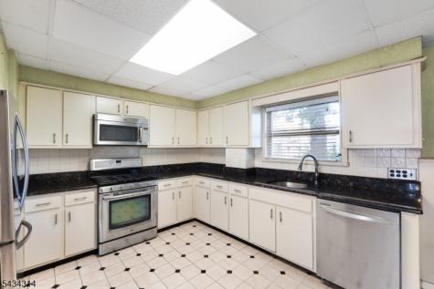 357 Greylock Parkway Belleville NJ 07109