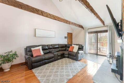 31 Welisewitz Road East Amwell NJ 08551