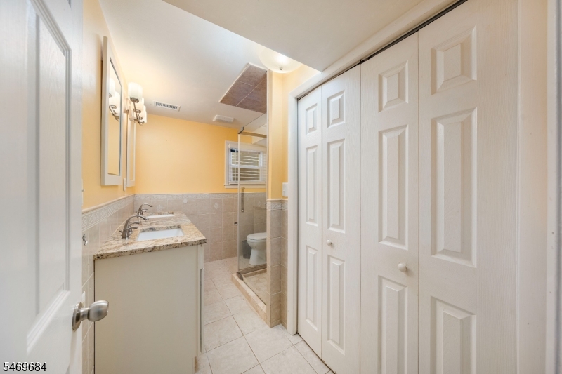 65 Shady Lane Bridgewater NJ 08805