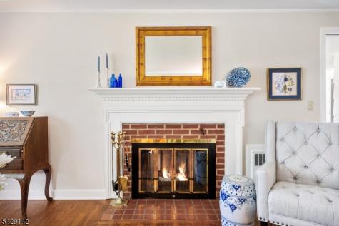 957 Willow Grove Road Westfield NJ 07090