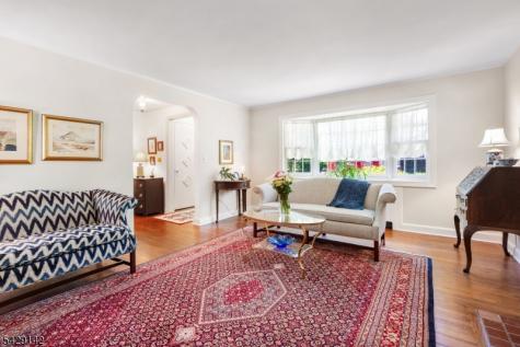 957 Willow Grove Road Westfield NJ 07090
