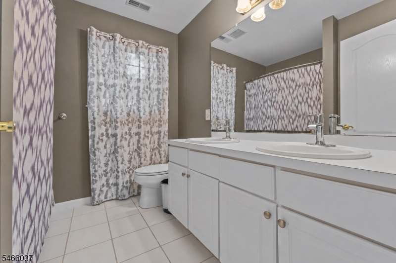 11 Madison Court Southampton NJ 08088
