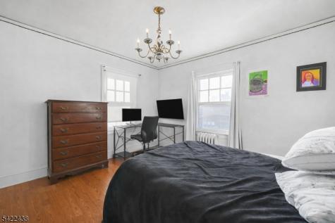 15 Donald Place Elizabeth NJ 07208