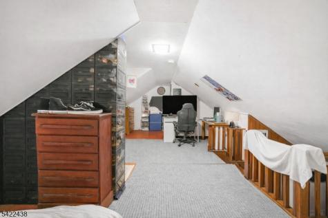 15 Donald Place Elizabeth NJ 07208