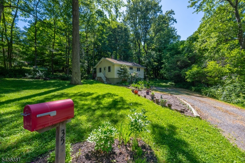 35 Windy Bush Lane Sparta NJ 07871