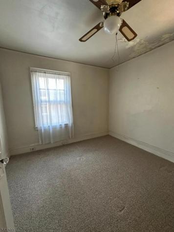 15 Parkview Terrace Newark NJ 07112