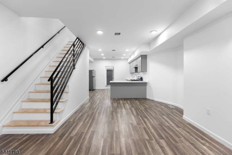 43 Cortland Street Newark NJ 07105