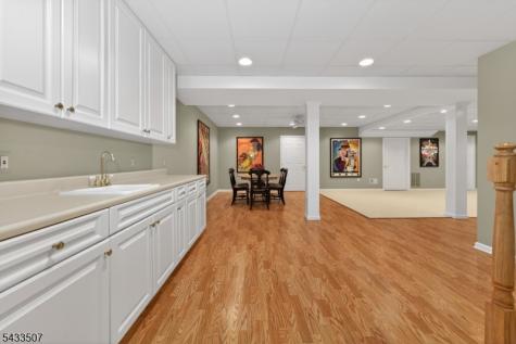 9 Haven Hill Rise Raritan NJ 08822