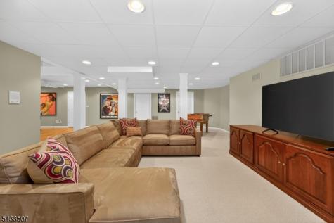 9 Haven Hill Rise Raritan NJ 08822