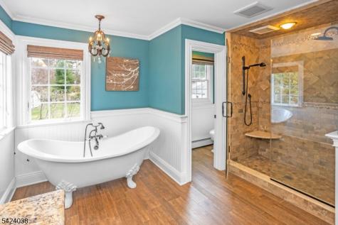 25 Tamarack Drive Roxbury NJ 07876