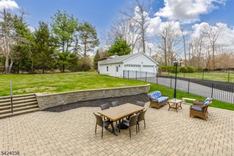 25 Tamarack Drive Roxbury NJ 07876