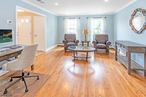 25 Tamarack Drive Roxbury NJ 07876