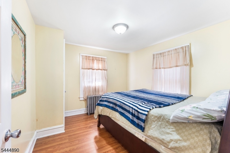 312 E 1st Avenue Roselle NJ 07203