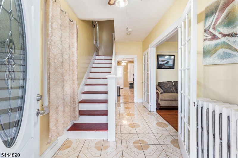 312 E 1st Avenue Roselle NJ 07203