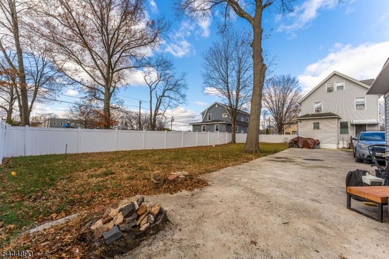 312 E 1st Avenue Roselle NJ 07203
