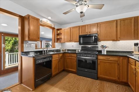 62 New Street Hampton NJ 08827