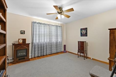 62 New Street Hampton NJ 08827