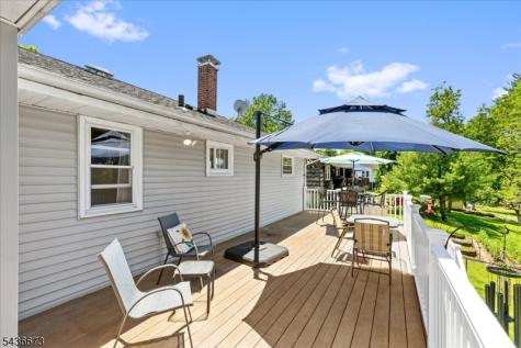 62 New Street Hampton NJ 08827