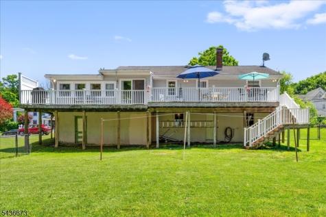 62 New Street Hampton NJ 08827