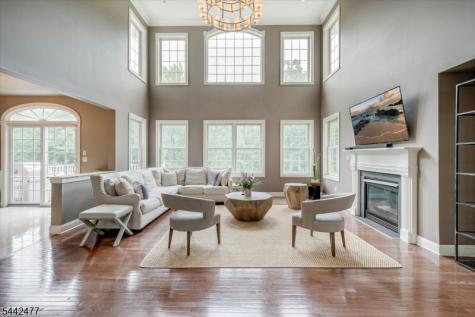 21 Whitbay Drive West Orange NJ 07052