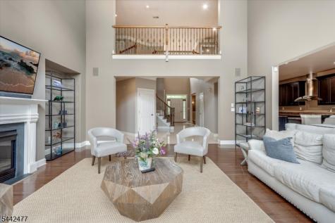 21 Whitbay Drive West Orange NJ 07052