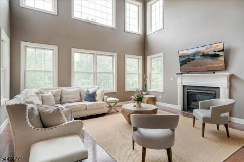 21 Whitbay Drive West Orange NJ 07052