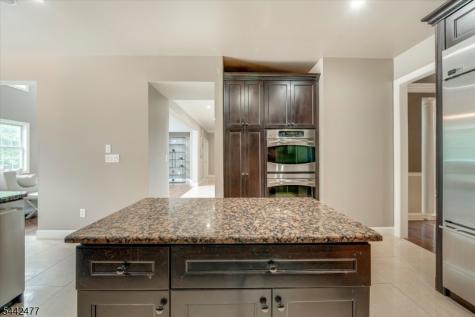 21 Whitbay Drive West Orange NJ 07052