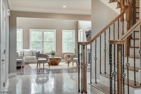 21 Whitbay Drive West Orange NJ 07052