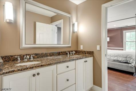 21 Whitbay Drive West Orange NJ 07052