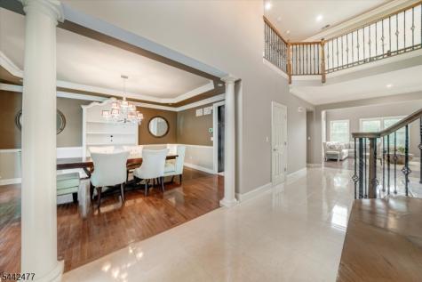 21 Whitbay Drive West Orange NJ 07052