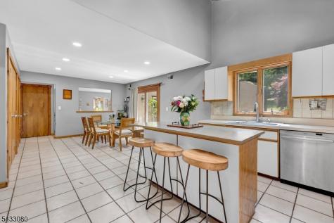 4 Skytop Drive Denville NJ 07834