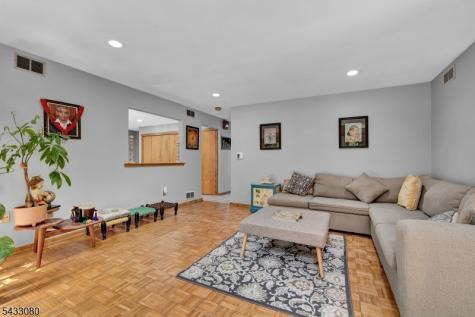 4 Skytop Drive Denville NJ 07834