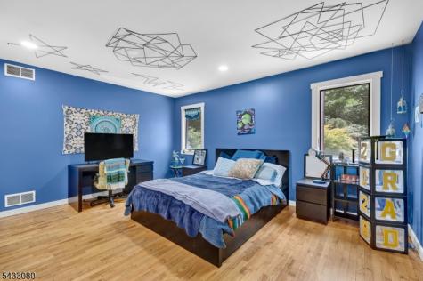 4 Skytop Drive Denville NJ 07834