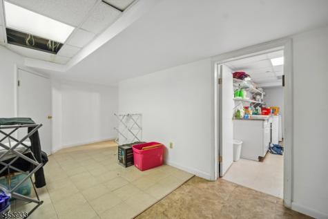 231 Exeter Way Hillside NJ 07205