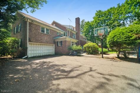 231 Exeter Way Hillside NJ 07205
