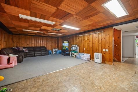 231 Exeter Way Hillside NJ 07205