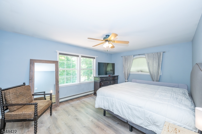 38 Oneida Avenue Hopatcong NJ 07843