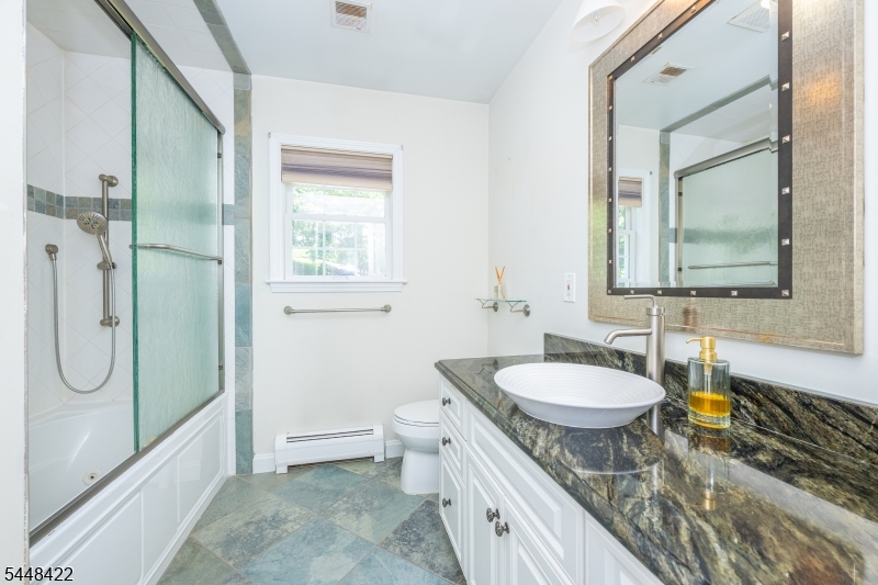 38 Oneida Avenue Hopatcong NJ 07843
